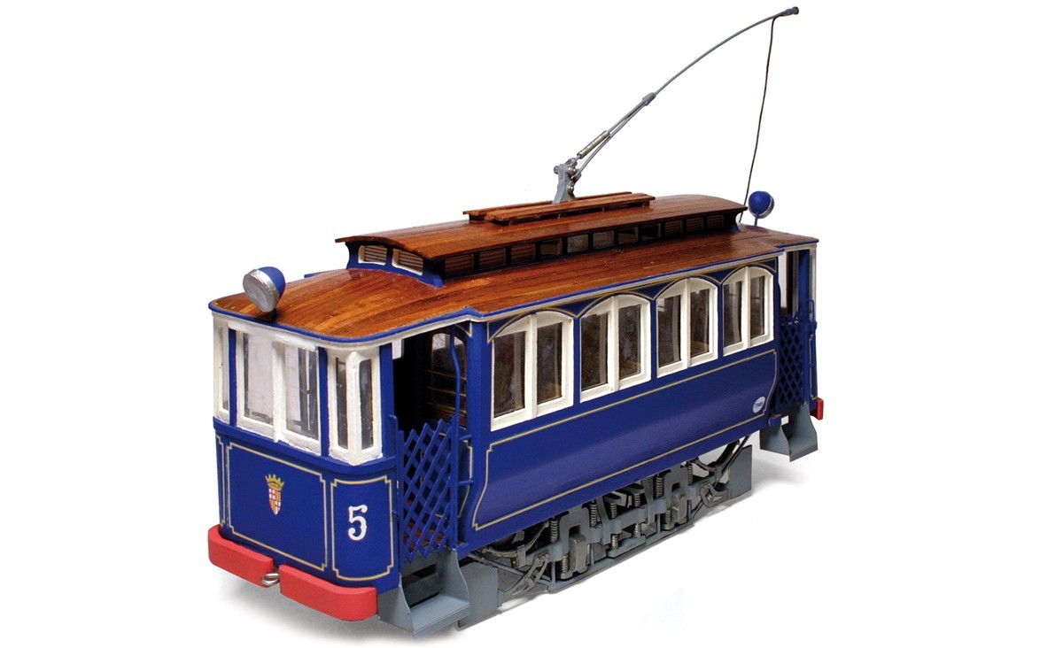tram BARCELONA.jpg