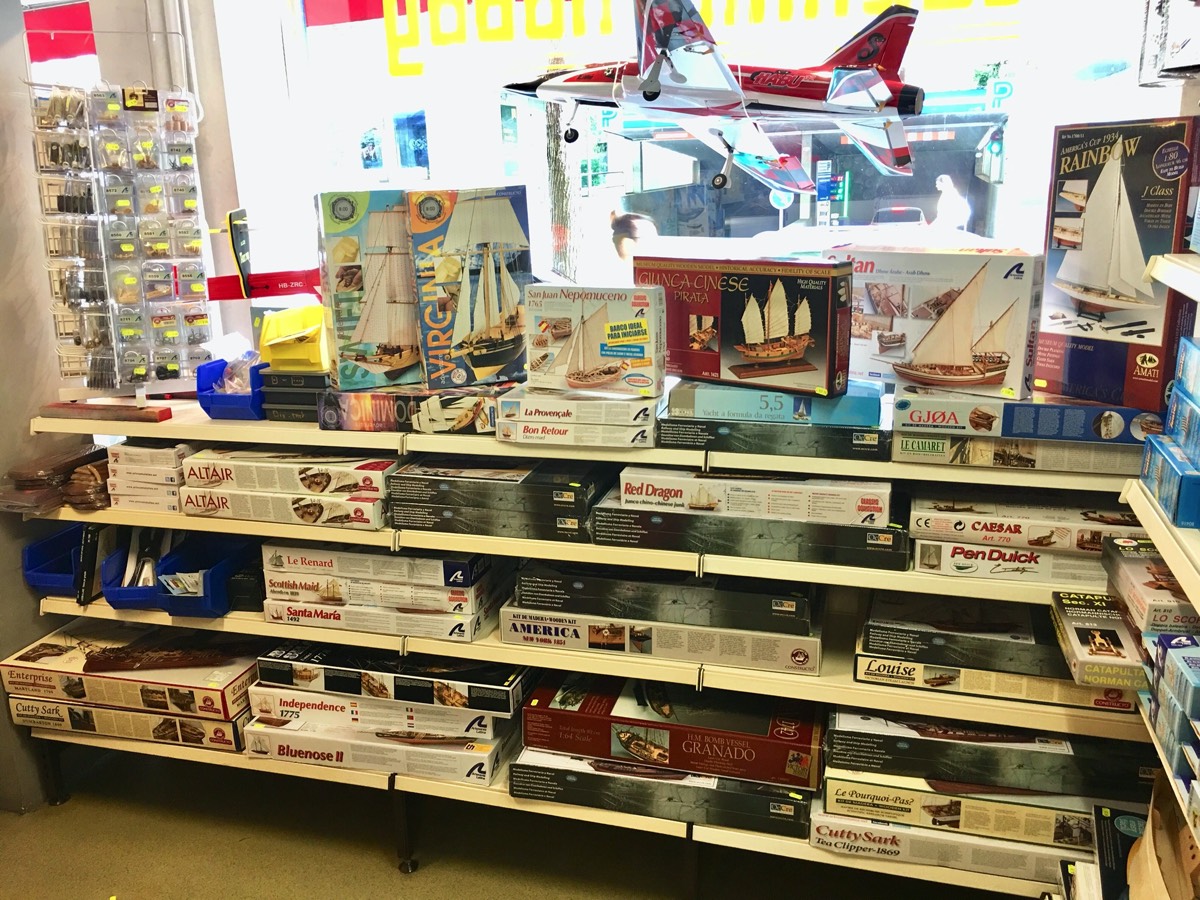 maquettes bateaux en bois